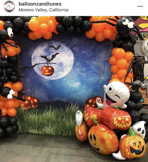 Happy Boo Day, Decoracion Halloween, Halloween Balloons Decorations, Halloween Party Backdrop, Fiesta Halloween, Dekorasi Halloween, Halloween Photo Booth, Halloween Backdrop, Halloween Photo