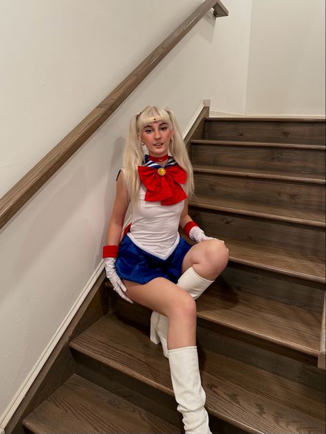 #sailormoon #cosplay #halloween #costume #anime #sailor #moon #sailormoon90s Sailor Moon Costume, Moon Costume, Moon Cosplay, Costume Anime, Sailor Moon Cosplay, Costume Collection, Cosplay Halloween, Costume Ideas, Sailor Moon