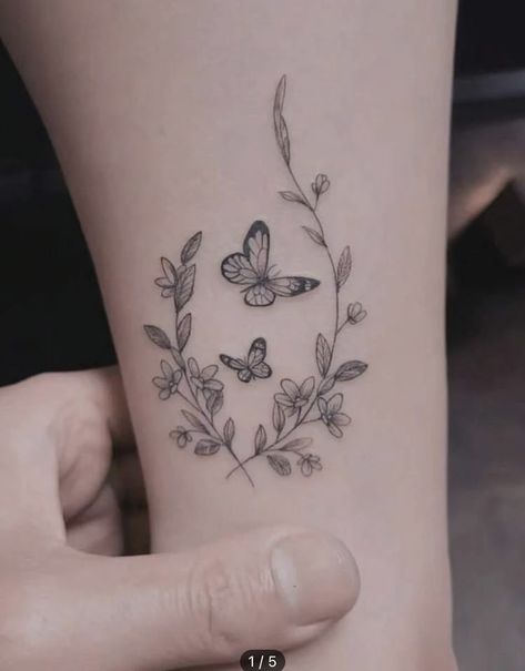 Flower Pattern Tattoo, Taurus Tattoo, Tato Minimal, Small Girly Tattoos, Jellyfish Tattoo, Muster Tattoos, Small Pretty Tattoos, Petite Tattoos, Pretty Tattoos For Women