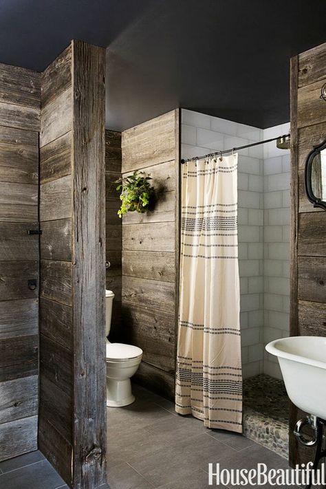 Rustic Shower Curtain Ideas, Rustic Chic Bathrooms, Rustic Bathroom Makeover, Rustic Shower Curtain, Shower Curtain Ideas, Rustic Shower Curtains, Makeover Kamar Mandi, Top Bathroom Design, Three Dog