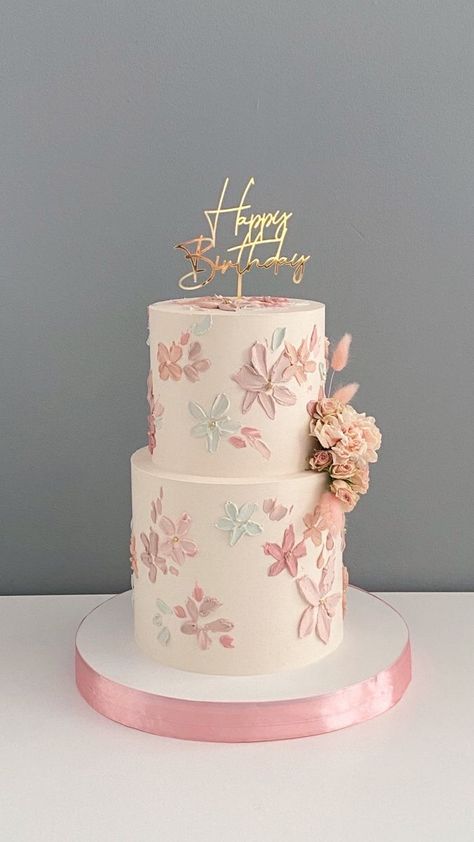 Boho Pink Birthday Cake, Cute 2 Tier Cakes, Floral Two Tier Cake, Flower Cake 2 Tier, Two Tier Birthday Cake For Women, Two Tier Cake Designs Simple, Birthday Cake Two Floors, Pink Floral Cake Birthday, Two Teir Birthday Cakes