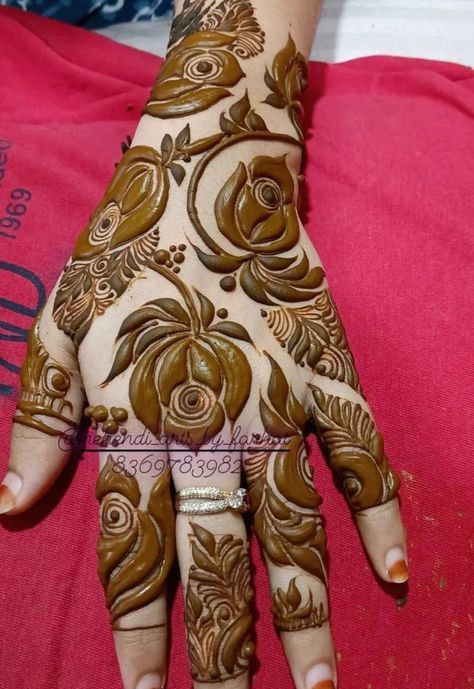 Gulf Mehendi Design Rose Henna, Gulf Mehendi Design, Rose Henna, Beautiful Mehndi Designs, Bridal Mehndi Design, Mehndi Designs Bridal Hands, Rose Mehndi Designs, Very Simple Mehndi Designs, Simple Mehndi Designs Fingers