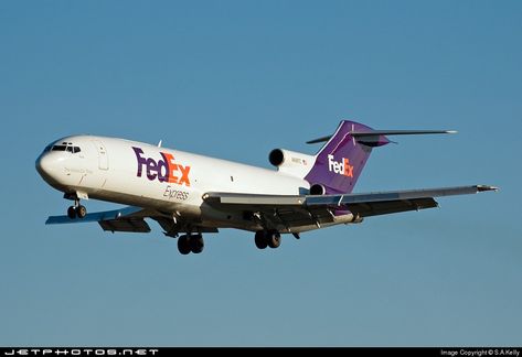 Photo of N481FE - Boeing 727-227(Adv)(F) - FedEx Boeing 727 200, Airlines Branding, Boeing 707, Boeing 727, Boeing Aircraft, Boeing 747 200, Deck Photos, Fighter Pilot, Airport City