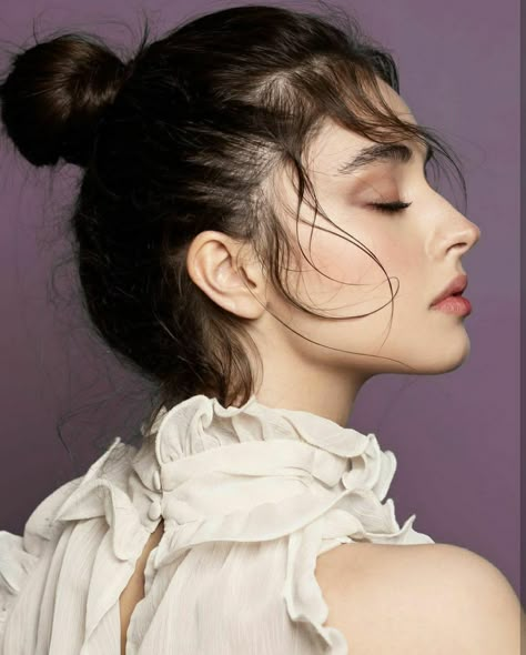 Female Side Profile, Side Profile Woman, Profile Photography, Side Portrait, Art Photography Portrait, Female Profile, Face Photography, Fashion Photography Poses, Model Face