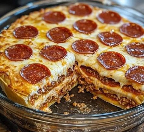 Lasagne Soup, Classic Pot Roast, Pizza Crusts, Yoghurt Cake, Pizza Cake, Layer Cake Recipes, Homemade Dough, Pizza Bake, Chocolate Pecan