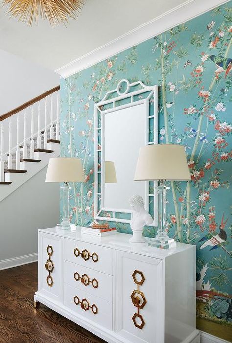 Blue Chinoiserie Wallpaper, Decorating Hallways, Bamboo Dining Chairs, Dining Table Gold, Bamboo Mirror, Bungalow 5, Mirror House, Wicker Dining Chairs, Chinoiserie Wallpaper