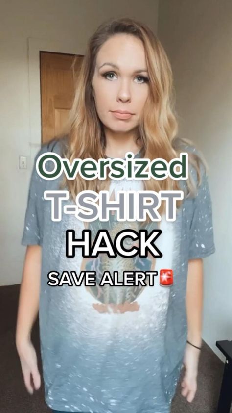 T-Shirt Hack You Need To Try! | Oversized Tee | Midsize Fashion | Shirt hacks, T shirt hacks, Fashion hacks clothes Tying Oversized Shirt, How To Tie A Shirt, Tie A Shirt, T Shirt Knot, Shirt Knot, Oversize Tshirt Outfits, T Shirt Hacks, Shirt Hacks, Midsize Fashion