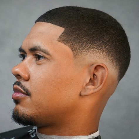 Short Fade Haircut Men Black, Disconnected Goatee, Low Fade Haircut Men's, Black Hair Fade, Fade Haircut With Beard, Afro Hair Fade, Afro Fade Haircut, Best Short Haircuts For Men, Boys Fade Haircut