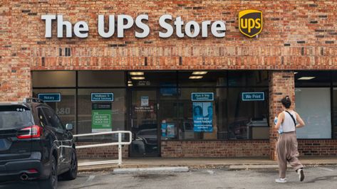 United Parcel Service (UPS) Q2 earnings report 2023 Check more at https://thisrecentlyhappened.com/united-parcel-service-ups-q2-earnings-report-2023/ United Parcel Service, Parcel Service, Join Our Team, Worlds Largest, E Commerce, Labor, Accounting, Ups, Finance