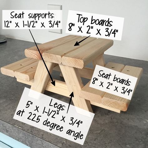 How to Build a Squirrel Picnic Table (a tutorial) Squirrel Gifts Ideas, Diy Squirrel Picnic Table Feeder, Wooden Wall Decor Diy, Squirrel Tables, Squirrel Bench, Squirrel Furniture, Diy Squirrel Feeder, Squirrel Picnic Table Feeder, Squirrel Feeder Diy