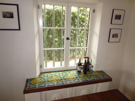 Try using morocan or patterned tiles to create a window feature by applying them to your window sill - absolutely beautiful! http://www.wallsandfloors.co.uk/range/decor-pattern-tiles/ Tiles Window Sill, Bedroom Window Sill Decor, Tile Window Sill, Kitchen Windowsill Decor, Tiled Window Sill, Window Counter, Decor Inspiration Diy, Window Sill Decor, Decor Shelves