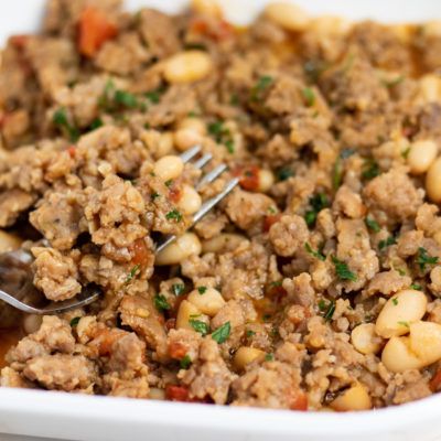 Ground Sausage And Beans Recipes, Italian Sausage And Beans, Sausage And Beans Recipes, Sausage And Cannellini Beans, Beans And Sausage Recipe, Italian Apps, White Beans And Sausage, Sausage And White Beans, Easy Beans