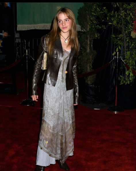 2000s Style Outfits, Emma Watson Outfits, Hermione Granger Outfits, Hermione Granger Aesthetic, Emma Watson Harry Potter, The Chamber Of Secrets, Emma Watson Style, Harry Potter And The Chamber Of Secrets, 2000s Style