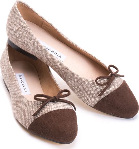 Brown Flats Shoes, Shoes For Women Over 50, Ballet Flats Brown, Girls Shoes Teenage, Brown Flat Shoes, Quirky Shoes, Trendy Flats, Fashion Shoes Sandals, Slip On Dress Shoes