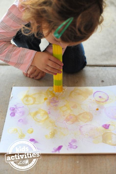 Bubble Art: Painting With Bubbles • Kids Activities Blog Painting With Bubbles, Bubble Crafts, Bubble Activities, How To Make Bubbles, Blow Paint, Bubble Drawing, Color Lessons, Homemade Bubbles, Bubble Fun