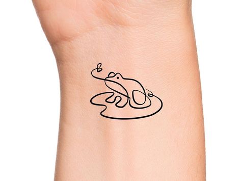 Frog Lily Pad Fly Temporary Tattoo - Etsy Frog On Lily Pad Tattoo, Lily Pad Tattoo, Frog Lily Pad, Frog On Lily Pad, Horse Shoe Tattoo, Matching Tats, Tattoo Music, Frog Tattoo, Monkey Tattoos