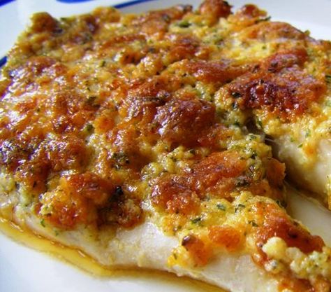 Tilapia Parmesan, Supper Club, Think Food, Green Onion, It Goes On, Pinterest Recipes, Fish Dishes, Seafood Dishes, Tex Mex