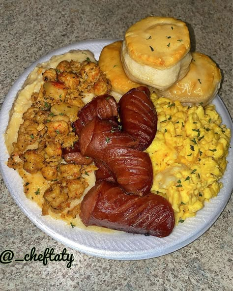 Selling Breakfast Plates, Soul Food Breakfast Plates, Big Plate Of Food, Food Goals Breakfast, Black Meals To Cook, Black People Breakfast, Breakfast Black People, Food Cravings Breakfast, Breakfast Plates Black People