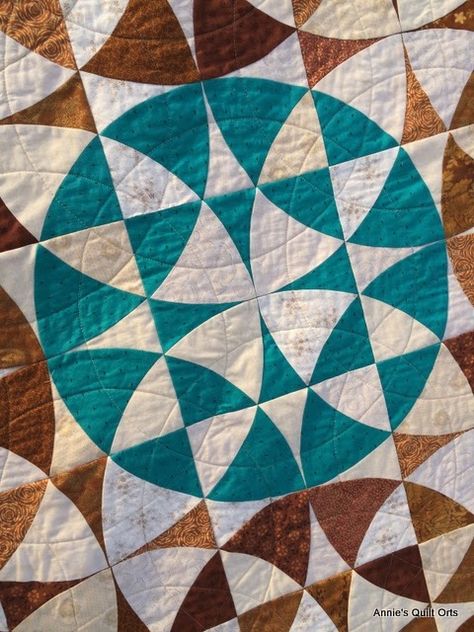 Winding Ways Quilt, Scrappy Binding, Curved Piecing, Copper Print, House Quilt Patterns, Sew Kind Of Wonderful, Kaleidoscope Quilt, Sister And Brother, Circle Quilts