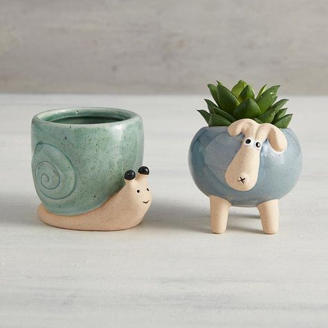 Snail Planter, Pottery Plant Pots, Dog Planter, Pottery Plant Pot, Painted Ceramic Plates, Ceramic Wall Lights, Animal Planters, Pottery Workshop, Clay Crafts Air Dry