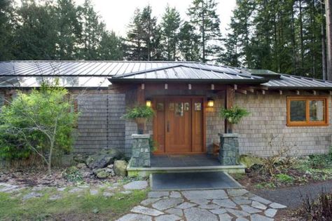 Postmedia/Homeowner may have to give up on wish for metal roofing if the pitch is too low. Raised Ranch Remodel Exterior, Low Pitch Roof, Raised Ranch Remodel, Gable Roof Design, Pitch Roof, Ranch Remodel, Porch Addition, Porch Roof, Metal Roofing