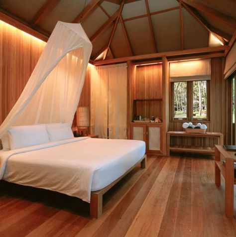 Green Cabins, Random Buildings, Sleeping Room Design, Green Cabin, Bahay Kubo, House Architecture Styles, Bamboo House Design, Bali House, Wooden Room