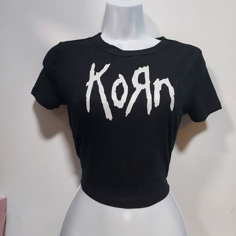 Polyester Cotton Blend Cute Shirt Designs Vinyl Svg, Korn Outfit, Cute Alt Outfits, Korn Concert Outfit, Fitted Black Crop Top Band Merch, Korn Shirt Outfit, Korn Shirt, Grunge Fitted Crop Top T-shirt, Black Grunge Crop Top T-shirt