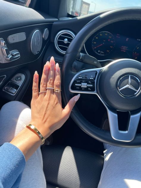 Money 
Rings 
Diamonds 
Jewelry 
Mercedes Benz 
Luxury lifestyle 
Lifestyle 
Cartier 
Rings Dream Cars Mercedes, Rich Girl Lifestyle, Gold Girl, Short Curly Styles, Super Luxury Cars, Curly Bob Hairstyles, Future Lifestyle, Jewelry Lookbook, Beige Aesthetic