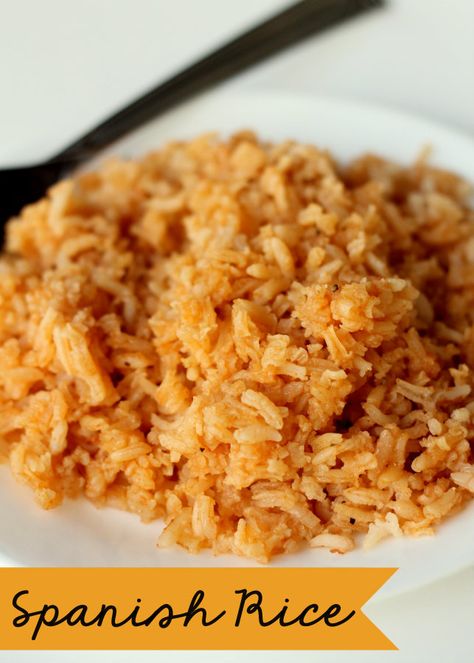 Restaurant Style Spanish Rice.    2 cups rice 3/4 cup oil 1/2 cup tomato sauce 6 stems cilantro (optional) 1 tsp. salt 1 tsp. minced garlic 4 cups water 1 chicken flavored bouillon cube dash of cumin dash of garlic pepper Best Spanish Rice Recipe, Tomato Bouillon, Spanish Rice Recipe, Mexican Rice, Spanish Rice, Side Recipes, Mexican Dishes, Tex Mex, Fajitas