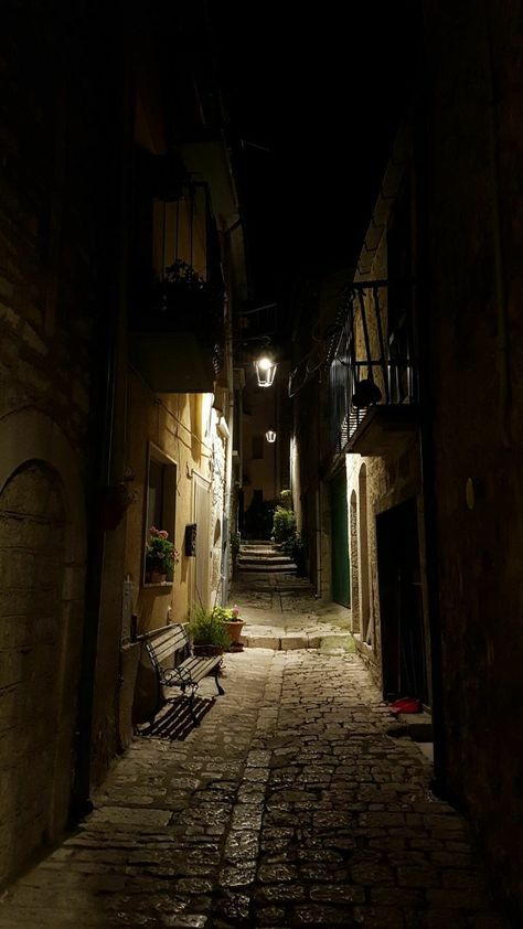 After Dark Aesthetic, Old City Aesthetic, Believe Aesthetic, Rome At Night, Rome Streets, Europe Street, City Streets Photography, Italy Street, Italian Aesthetic