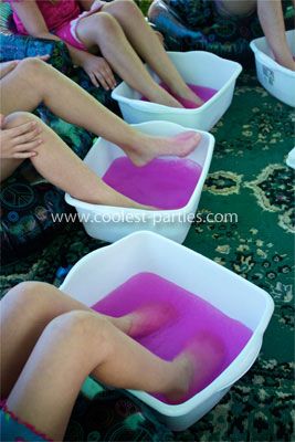 Moroccan Spa, Spa Birthday Party, Kids Spa Party, Girl Spa Party, Kids Spa, Gymnastics Dance, Girly Party, Spa Birthday Parties, Paris Birthday