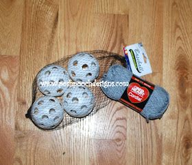 Posh Pooch Designs : Dog Toy Tug Ball Free Crochet Pattern | Posh Pooch Designs Diy Dog Toys, Crochet Ball, Dog Toy Ball, Simple Toys, Yarn Tail, Quick Crochet, Crochet Dog, Summer Diy, Diy Stuffed Animals