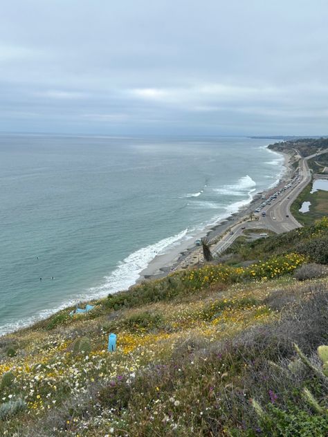 cloudy day in san deigo. beautiful veiw points at la jolla shores! La Jolla Shores, Cloudy Day, La Jolla, Vacation Ideas, Cali, San Diego, Bucket List, Vision Board, Quick Saves