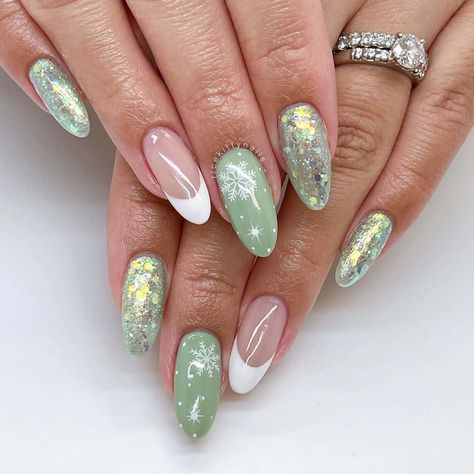 Pastel Green And French Tips Green Sparkly Nails, Green Christmas Nail Designs, Green Christmas Nail, Mini Snowflakes, Green Christmas Nails, Mint Green Nails, Butterfly Nail Designs, Mauve Nails, Gold Nail Designs