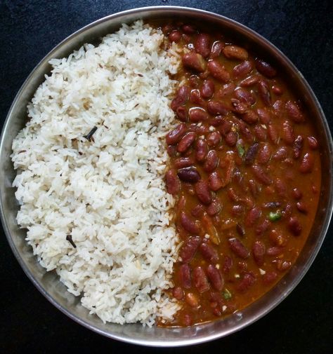 Rajma chawal is pure love❤ Rajma Chawal, Indian Rice, Pretty Quinceanera Dresses, Vegetarian Snacks Recipes, Vegetarian Snacks, Pure Love, Snacks Recipes, Food Snapchat, Indian Food