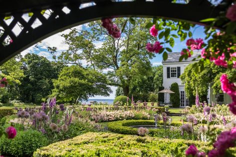 A Grand 32-Acre Estate on Long Island’s Gold Coast Selling for the First Time in 40 Years - Mansion Global Long Island Mansion, Blown In Insulation, Colonial Mansion, Old Westbury, New Hampton, New York Homes, Prospect Park, Landscape Architect, Gold Coast