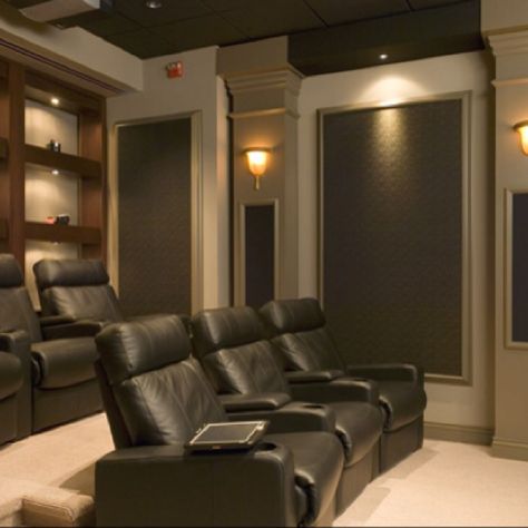 color ideas for theater room Home Theatre Room Ideas, Sala Cinema, Theater Room Decor, Entertainment Room Design, Home Theater Room Design, Home Theater Installation, Theater Room Design, Home Theater Furniture, Houses Architecture