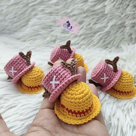 Crochet Luffy and Chopper Hat keychain 💛💙 #handmadebytÜway #crochetph #onepiece #OnePieceAnime #Nakama #Luffy #Chopper #crochetkeychain Luffy's Hat Crochet, Crochet Chopper Hat, Crochet Keychain For Boys, Luffy Hat Crochet, Crochet Luffy, Luffy And Chopper, Chopper Hat, One Piece Crochet, Crochet Cow