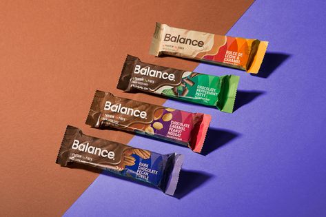 Balance Chocolate Bar Packaging Redesign by Javier Garcia Chocolate Bar Graphic Design, Chocolate Bar Design Packaging, Candy Bar Packaging, Chocolate Bar Packaging Design, Packaging Redesign, Chocolate Bar Packaging, Chocolate Bar Design, Bar Packaging, International Snacks