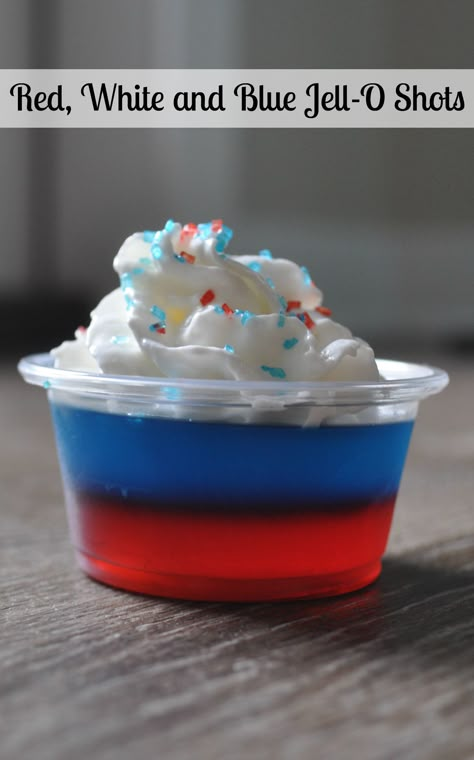 Red white and blue jello shots are the best drink for a fourth of July or Memorial Day party. Whether you're headed to the beach, having a party, or firing up the grill, these patriotic Jell-O shots will most definitely liven up your celebration. Fourth Of July Jello Shots, Fourth Of July Jello, Festive Shots, Red White And Blue Jello, Shots Vodka, Blue Jello Shots, Jello Shots Vodka, Jello Pudding Shots, Fruit Sangria