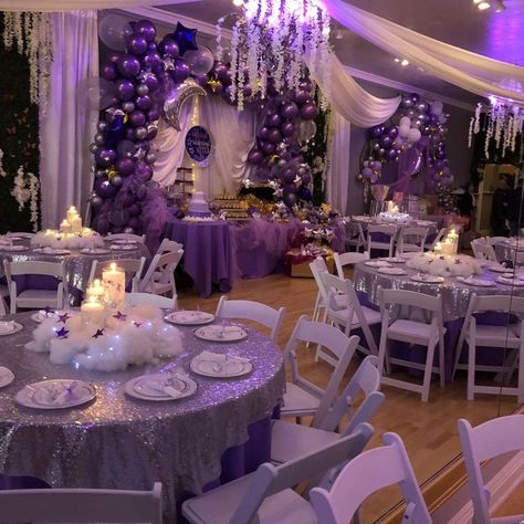 Purple Theme Debut Party, Euphoria Quinceanera Theme, Purple Themed Table Settings, Quince Decorations Ideas Purple, Debut Theme Ideas Purple, Purple Theme Sweet 16 Party, Purple Venue For 18th Birthday, Quince Inspo Purple, Dark Purple Sweet 16 Decorations