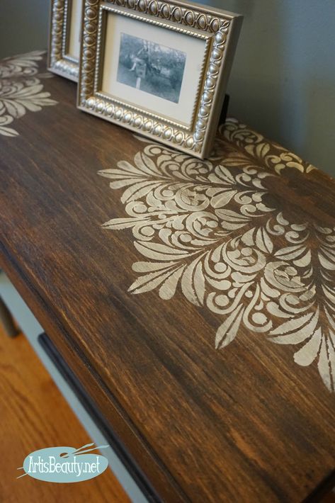 fluer medallion stencil in snow white over dark stained wood before and after Stenciled Table, Painting Wooden Furniture, Revamp Furniture, Furniture Fix, Dark Wood Stain, Stencil Furniture, Furniture Rehab, Table Makeover, Painting Furniture Diy