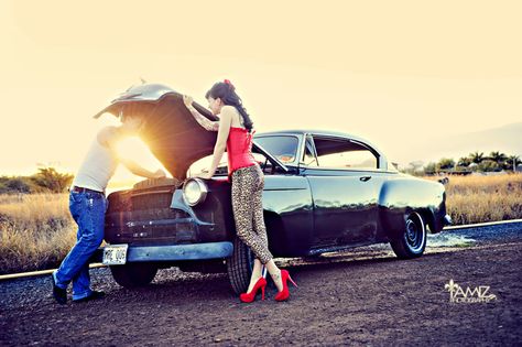 Rockabilly Photoshoot, Cars Photoshoot, Rockabilly Couple, Rockabilly Kids, Car Engagement Photos, Car Couple, Rockabilly Lifestyle, Fashion Modelling, Pinup Photoshoot