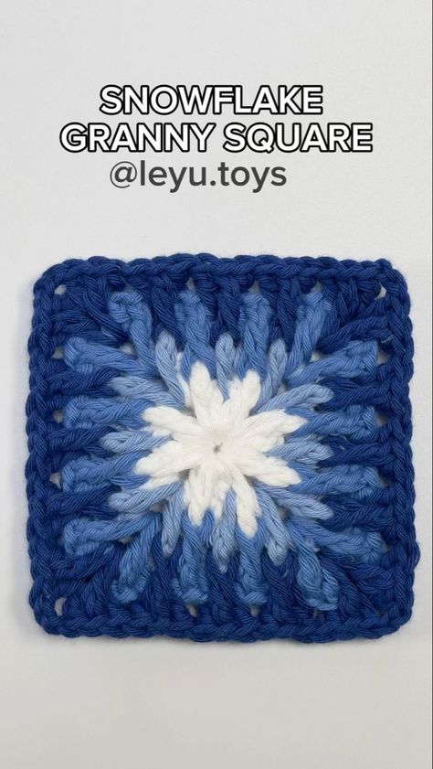 Snowflake Granny Square, Crochet Together, Kare Motif, Crochet Leaf Patterns, Granny Square Crochet Patterns Free, Crochet Stitches Guide, Crochet Bee, Crochet Daisy, Crochet Snowflakes