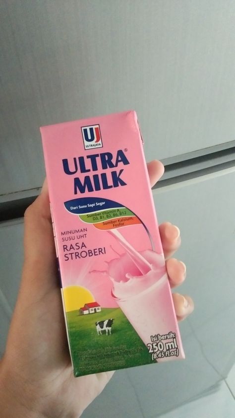 Ultramilk Drink Stroberi, Ultra Milk, Anime Diy, T Wallpaper, Blue Lock, Boyfriend Pictures, Gum, Milk, Drinks