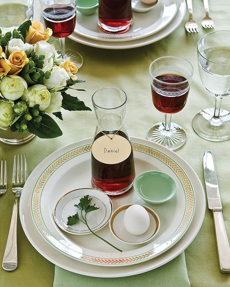 Carafe Place Settings Martha Stewart Entertaining, Passover Table Setting, Passover Seder Table, Passover Dinner, Martha Stewart Holiday, Seder Meal, Passover Table, Passover Seder Plate, Seder Table