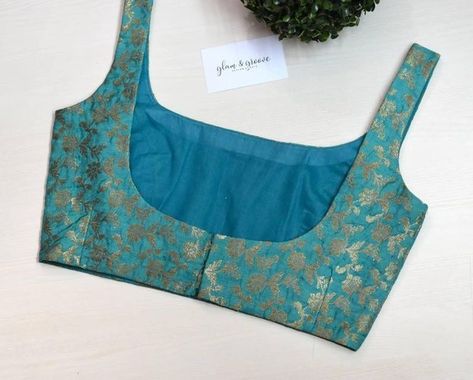 Blouse Back Neck Designs Pattern, Brocade Crop Top, Sleeveless Blouse Designs, Blouse Sari, Blouse Back Neck, Backless Blouse Designs, Brocade Blouse, Latest Model Blouse Designs, Fashionable Saree Blouse Designs