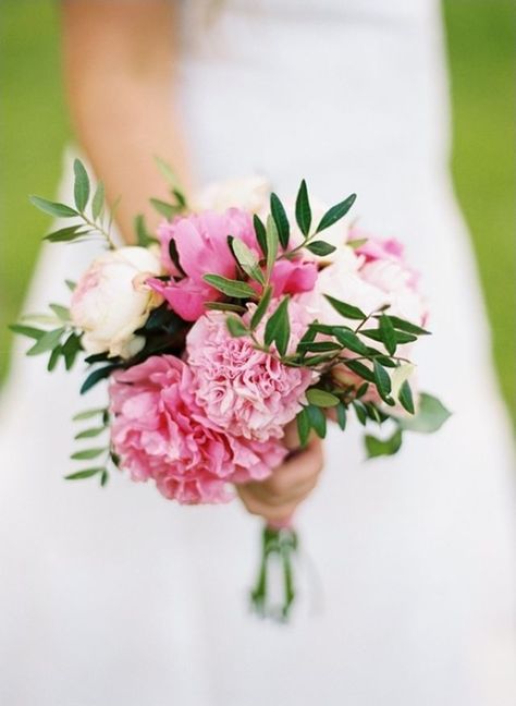 Carnation Wedding Bouquet, Pink Peony Bouquet Wedding, Carnation Wedding, Carnation Bouquet, Vintage Bouquet Wedding, Bridal Bouquet Peonies, Peony Bouquet Wedding, Red Bouquet Wedding, Bridal Bouquet Pink