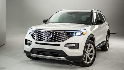 New Ford Explorer, Suv Comparison, 2020 Ford Explorer, Chevy Traverse, Ford Suv, Ford Explorer Xlt, 2019 Ford Explorer, Ford Explorer Sport, Explorer Sport