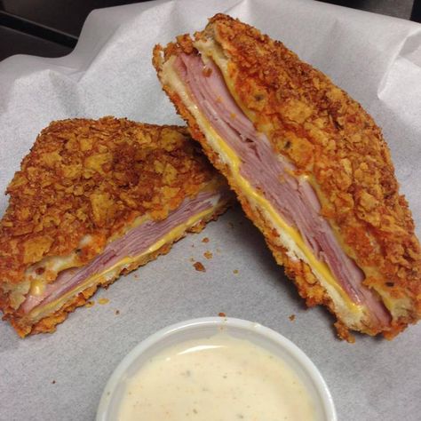 'The Deebo' Is a Dorito-Crusted, Polish Ham-Stuffed Monstrosity Deep Fried Ham, Fried Ham, Deep Fried Recipes, Grilled Ham And Cheese, Grilled Ham, Ghost Pepper, Ham Sandwiches, Ham And Cheese Sandwich, Hot Sandwich